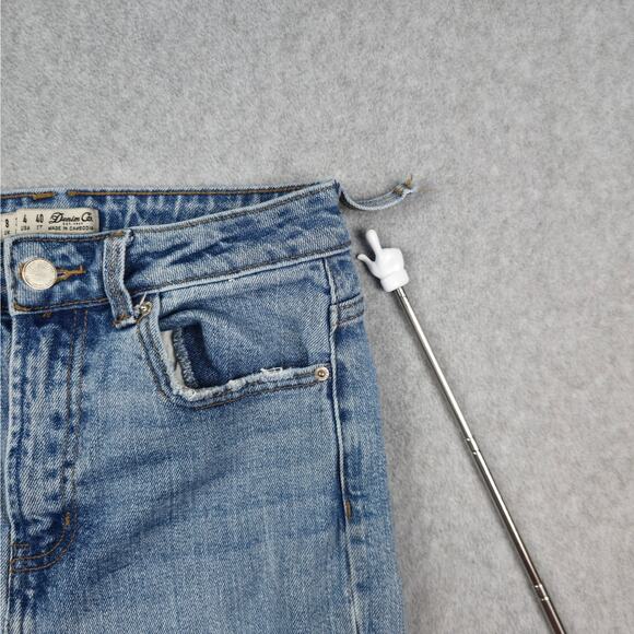 Denim Co Womens Size 4 Light Wash High Waist Jeans Frayed Hem 24" Waist FLAW - Picture 4 of 16